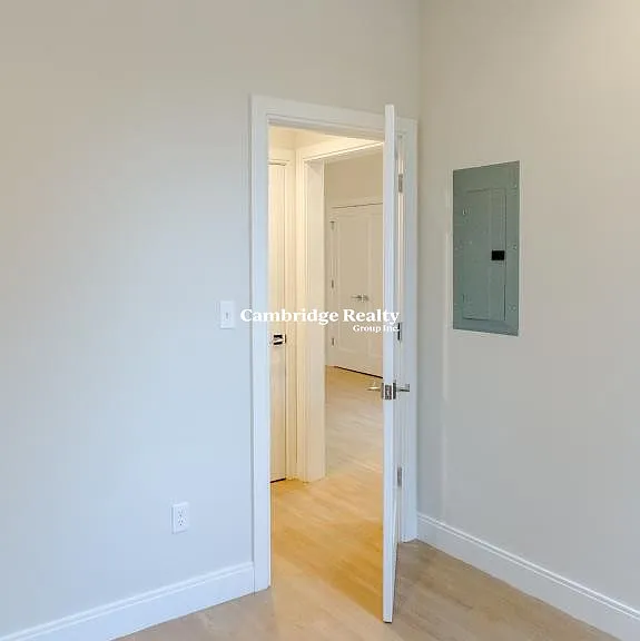 11 Newcomb St #3T — Photo 7