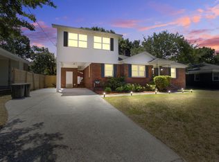 1235 Fort Dr, Hanahan, SC 29410