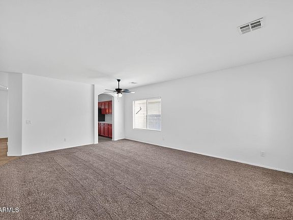 4th image of 46008 W TULIP Lane