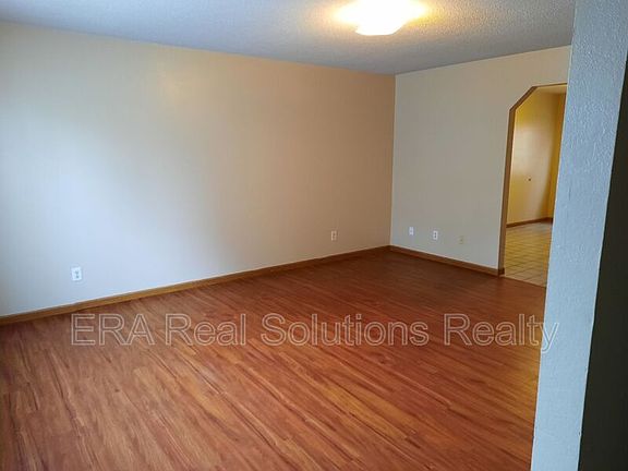 2nd image of 203 John St APT A