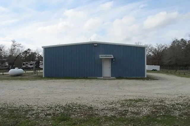 Studio, 1600 sqft, $1,600 — Photo 3