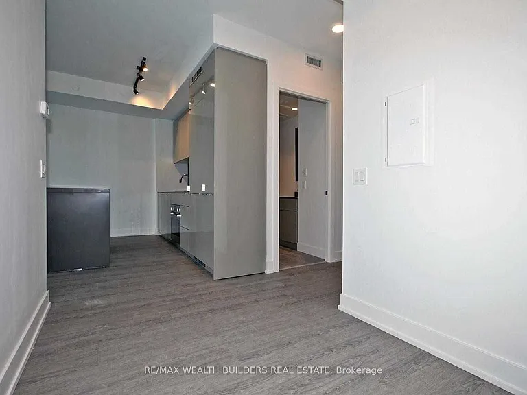 7 Grenville St #2609 — Photo 25
