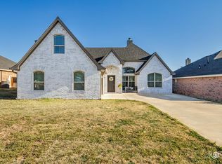 6018 Warwick Dr, San Angelo, TX 76901