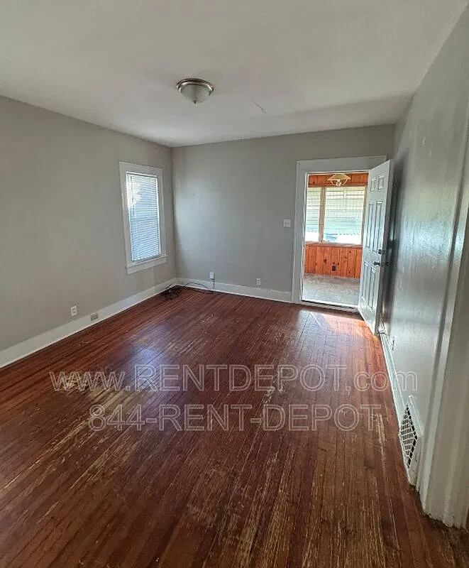 2 bed, 1.0 bath, 768 sqft, $895 — Photo 4