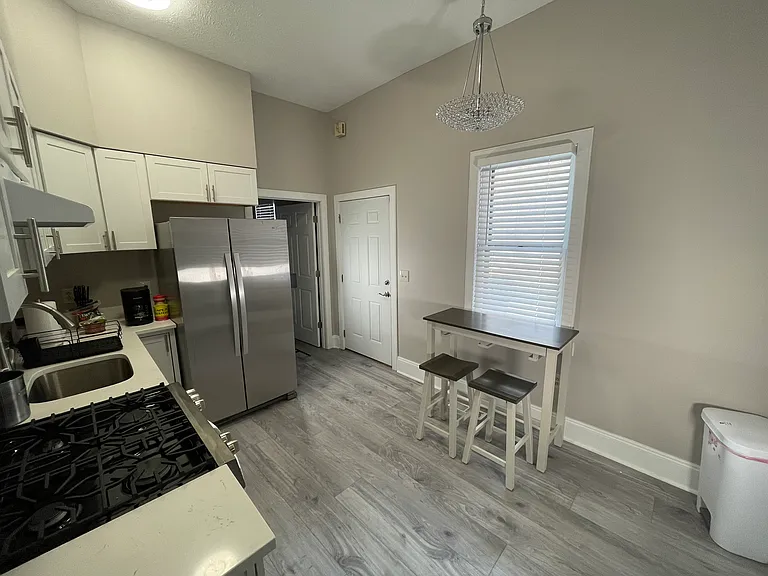 9201 Lorain Ave #4 — Photo 2