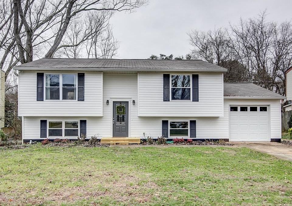 1st image of 680 Singing Hills Ct