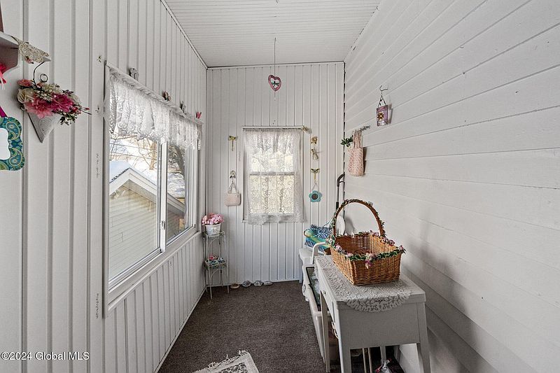 5th image of 47 Lincoln Avenue