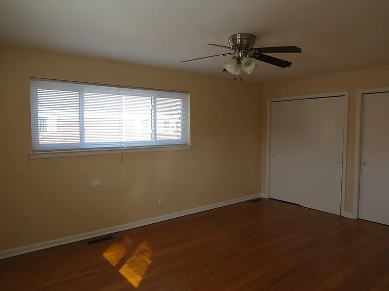 1420 Shermer Rd #J — Photo 6