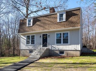3 Tinker Rd, Bedford, NH 03110