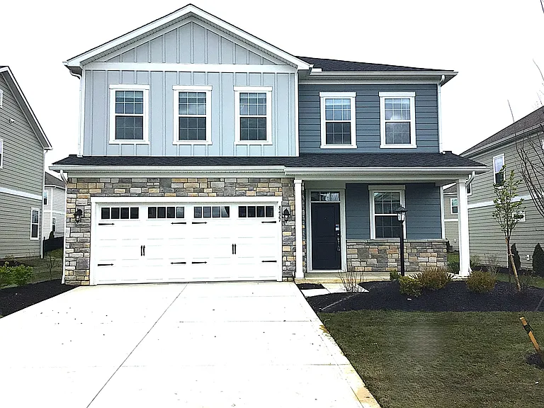 8427 Merlin Dr — Photo 1