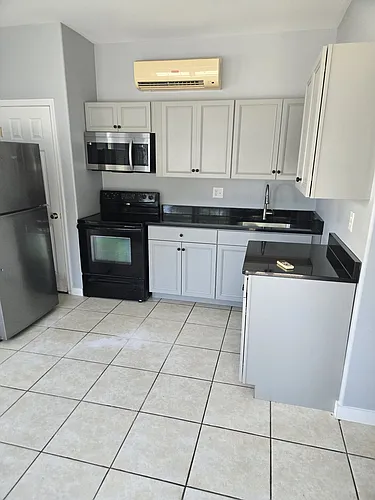 1179 White Oak Rd Photo 1
