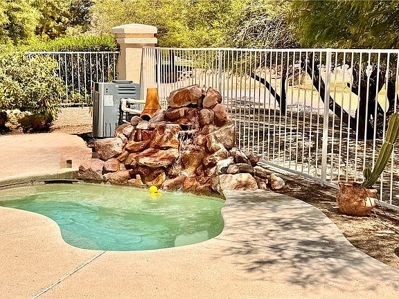 2nd image of 5032 Forest Oaks Dr