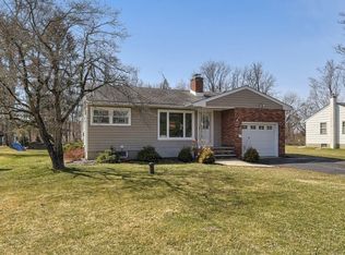 17 Springdale Garden Rd, Newton, NJ 07860