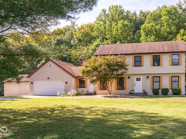 4141 W Estate Ct, Bloomington, IN 47404