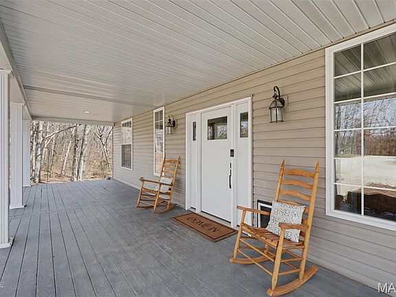 2nd image of 27669 Jackson Ct