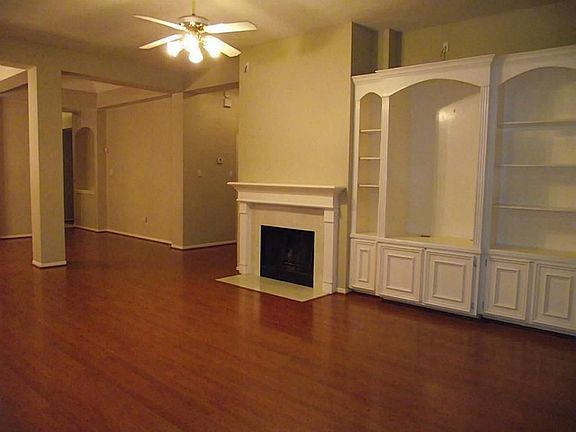4th image of 1206 Foxland Chase St