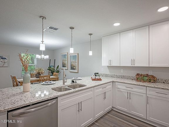 4th image of 6009 SHINDLER Drive