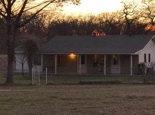 5698 Old Millsap Rd, Millsap, TX 76066