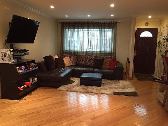 2nd image of 2769 E 63rd St