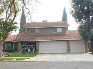 5152 E Dwight Way, Fresno, CA 93727