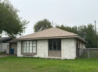 215 Blanco Dr, Portland, TX 78374