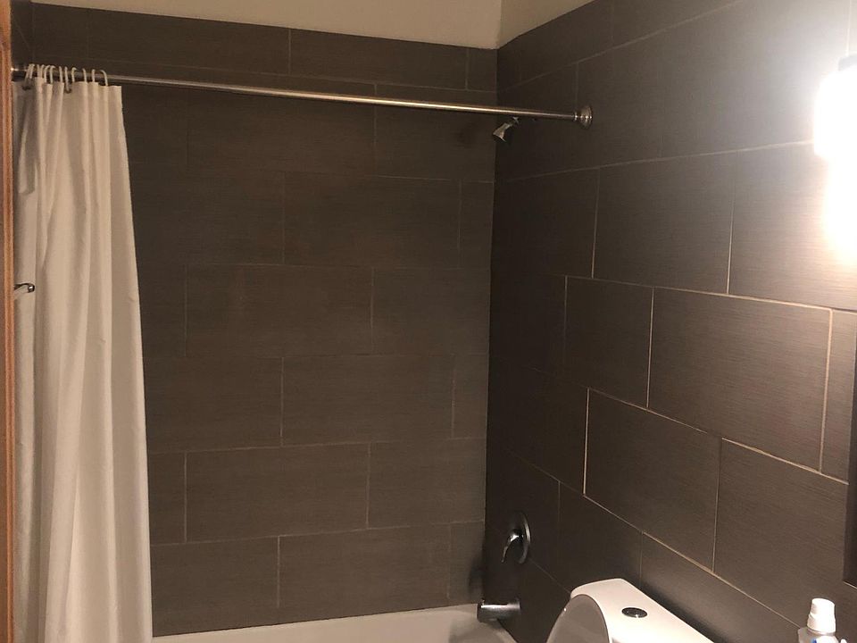 2nd image of 1822 Ridge Ave #17
