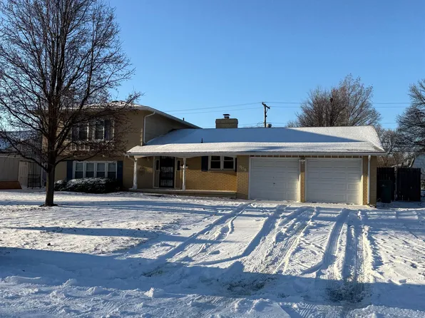 909 N Redbarn Ln, Wichita, KS 67212