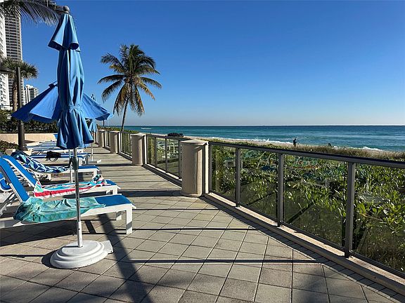 4th image of 1912 S Ocean Drive #9C