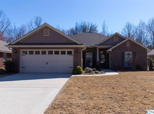 656 Summit Lakes Dr, Athens, AL 35613