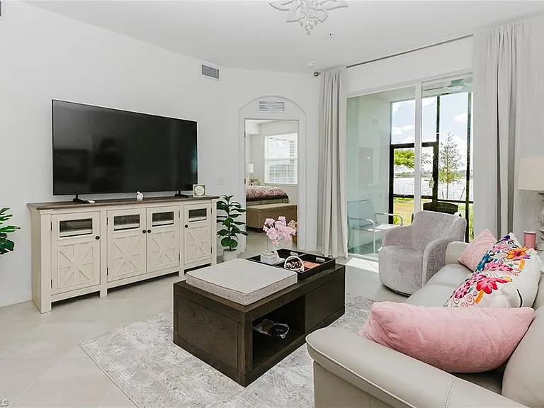 5555 Double Eagle Cir #3918 — Photo 4