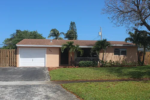 1428 SW 1st Ave Photo 1