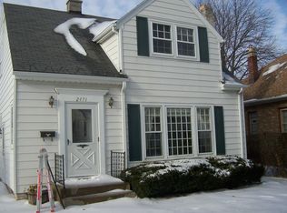 2471 S 79th St, West Allis, WI 53219