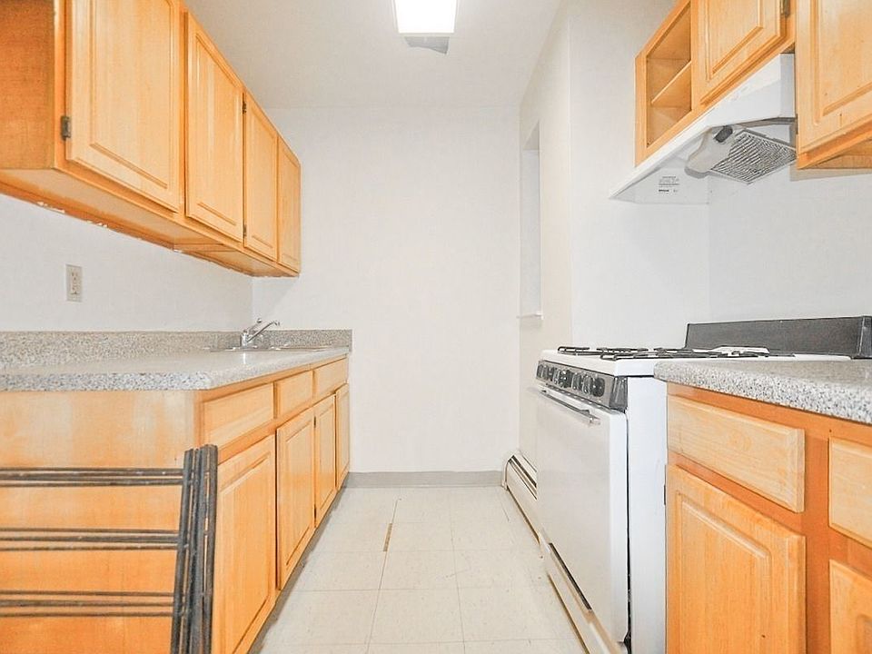 1st image of 489 Saint Marks Ave APT 3B