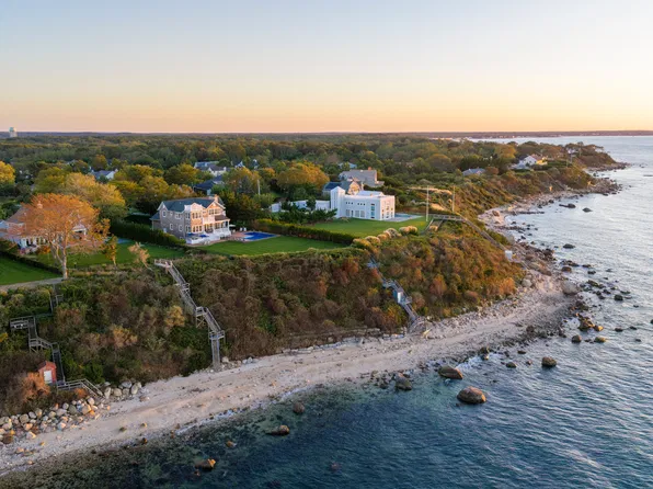 1000 Sound Dr, Greenport, NY 11944