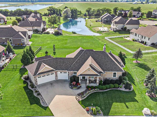 123 Westgate Blvd, Wakarusa, IN 46573