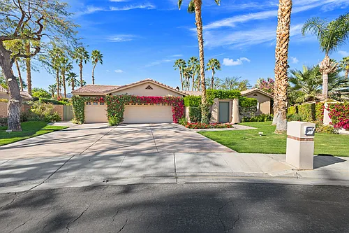 49105 Casa Del Rio Photo 1