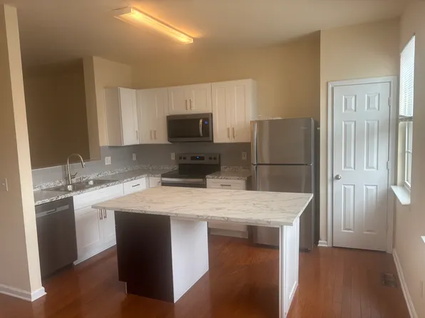 2425 Ivey Crest Cir, Tucker, GA 30084