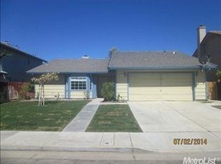 558 Cedarwood Ct, Los Banos, CA 93635