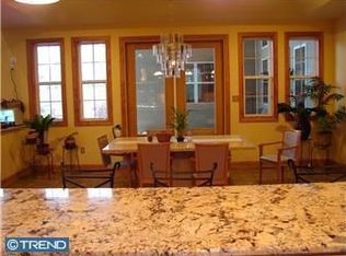 9 Edwards Ct, Lawnside, NJ 08045