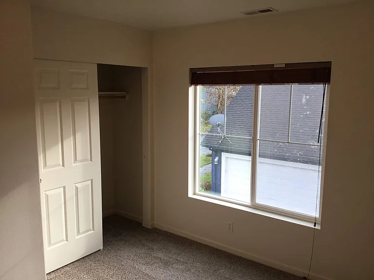 1698 Riley Ln — Photo 22