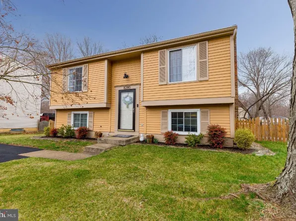 8280 Wold Den Ct, Springfield, VA 22153