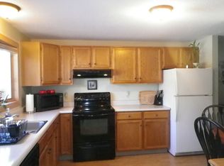 26D Stonehouse Ln, Keene, NH 03431