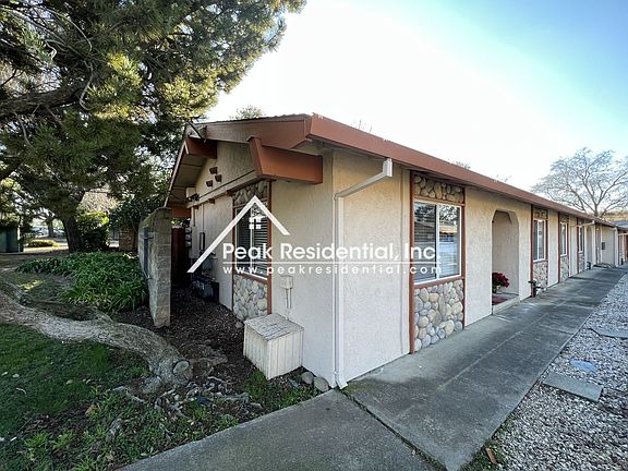 3rd image of 6239 Pecan Ave #D