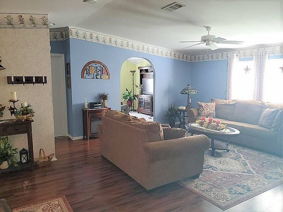 2nd image of 5 Morington Ln