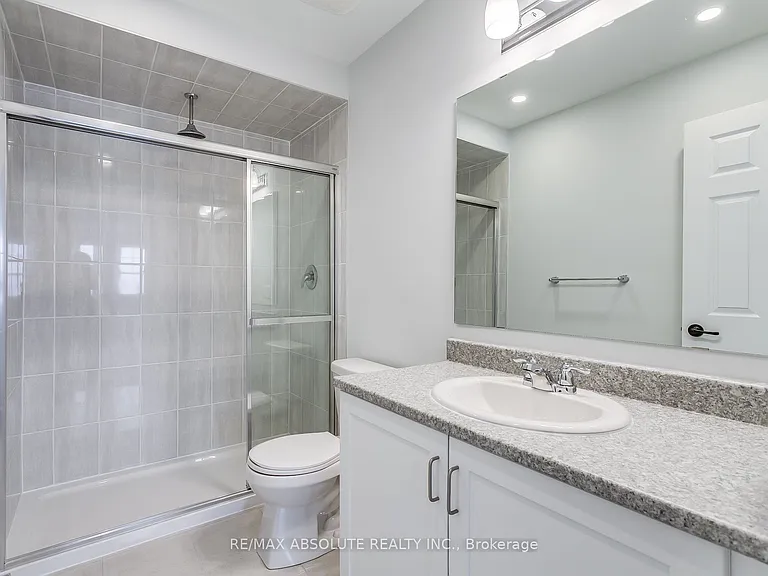 315 Pumpkinseed Cres — Photo 19