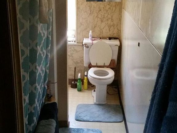 4th image of 12 W Harrison Ave