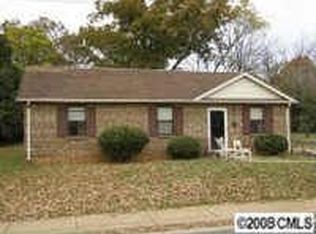 327 Cemetary St, Charlotte, NC 28216