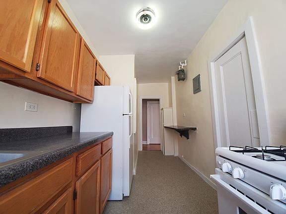 4th image of 3824 Waldo Ave #K5