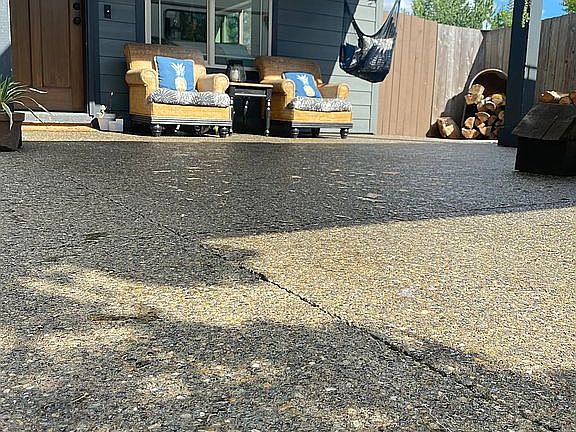 2nd image of 15309 NE 80th St