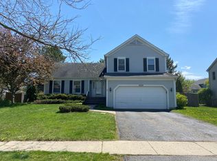 1029 Waterford Cut, Crystal Lake, IL 60014